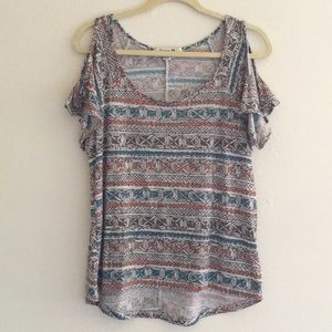 Scoop Neck Cold Shoulder Tee